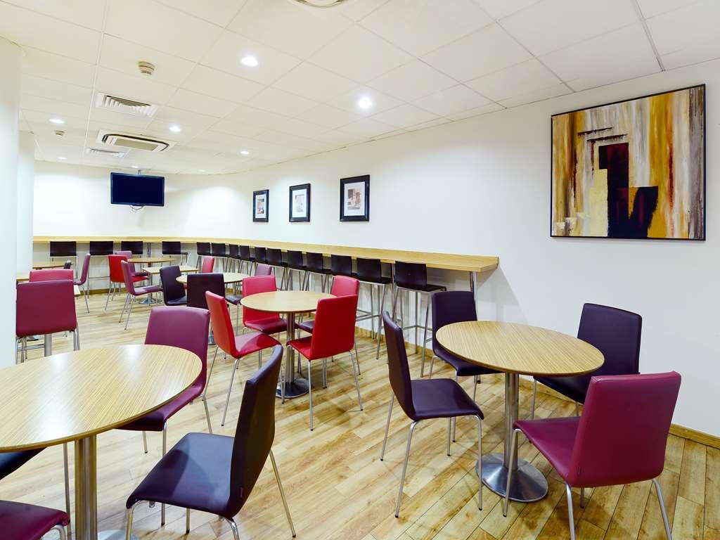 Travelodge London Euston Restoran fotoğraf